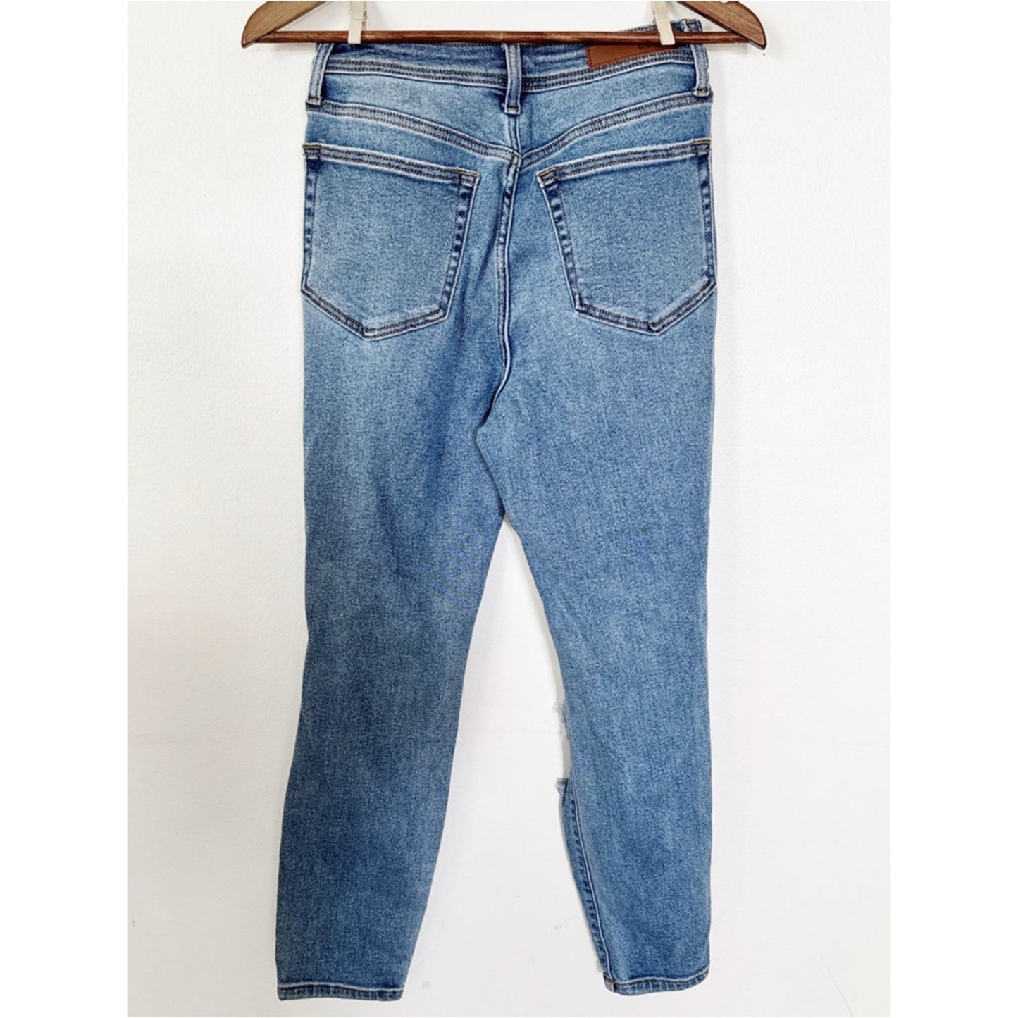 Cello Distressed Skinny Jeans in Blue Wash size 7