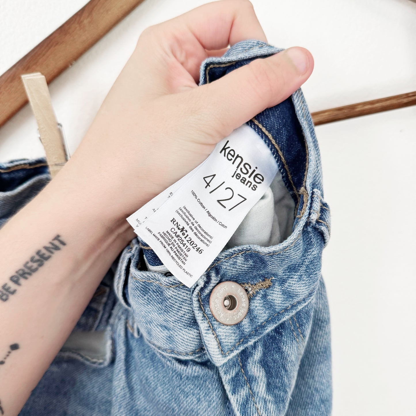 4/27 | Kensie ultra high rise mom jeans