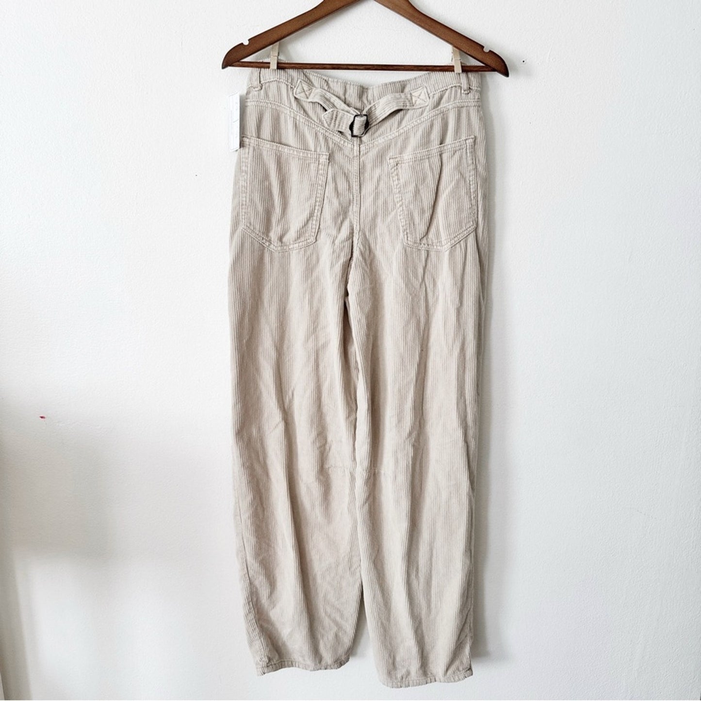 BDG Corduroy Boyfriend Jeans in Beige size 24