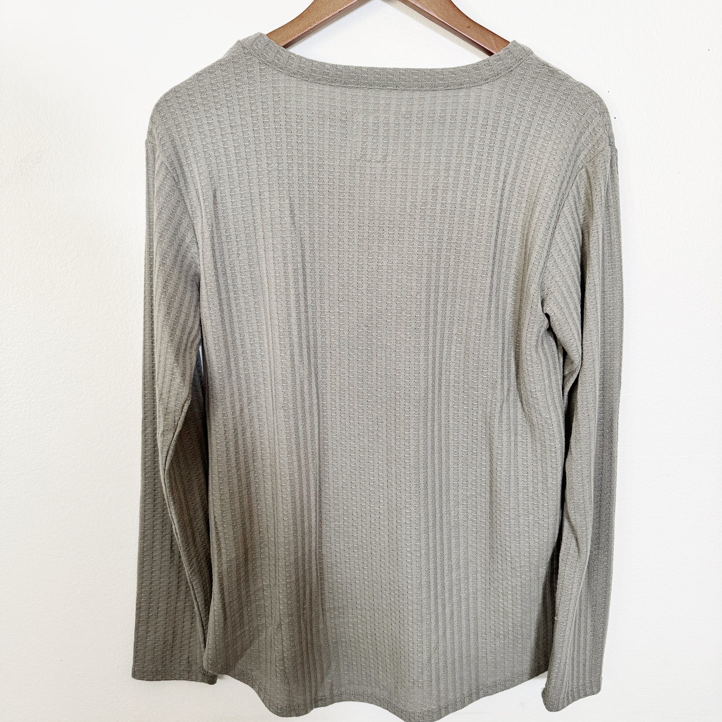 Small | Sage green waffle knit long sleeve
Chaser