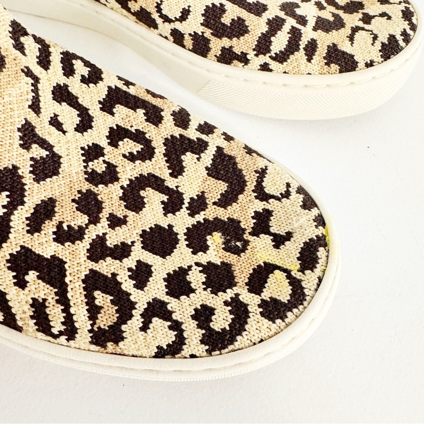 Camo Cat Print Rothy’s size 6