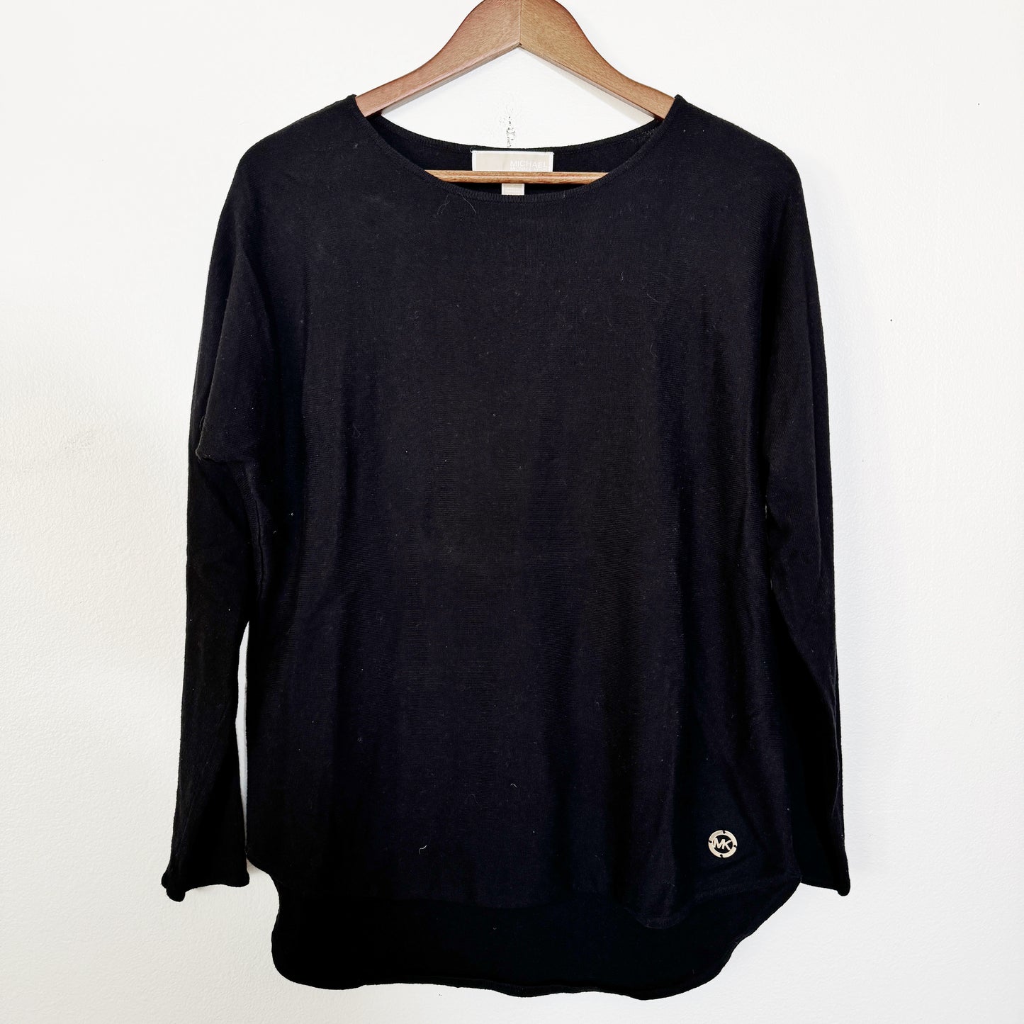 Small oversized | Black knit long sleeve oversized fit 
Michael Kors