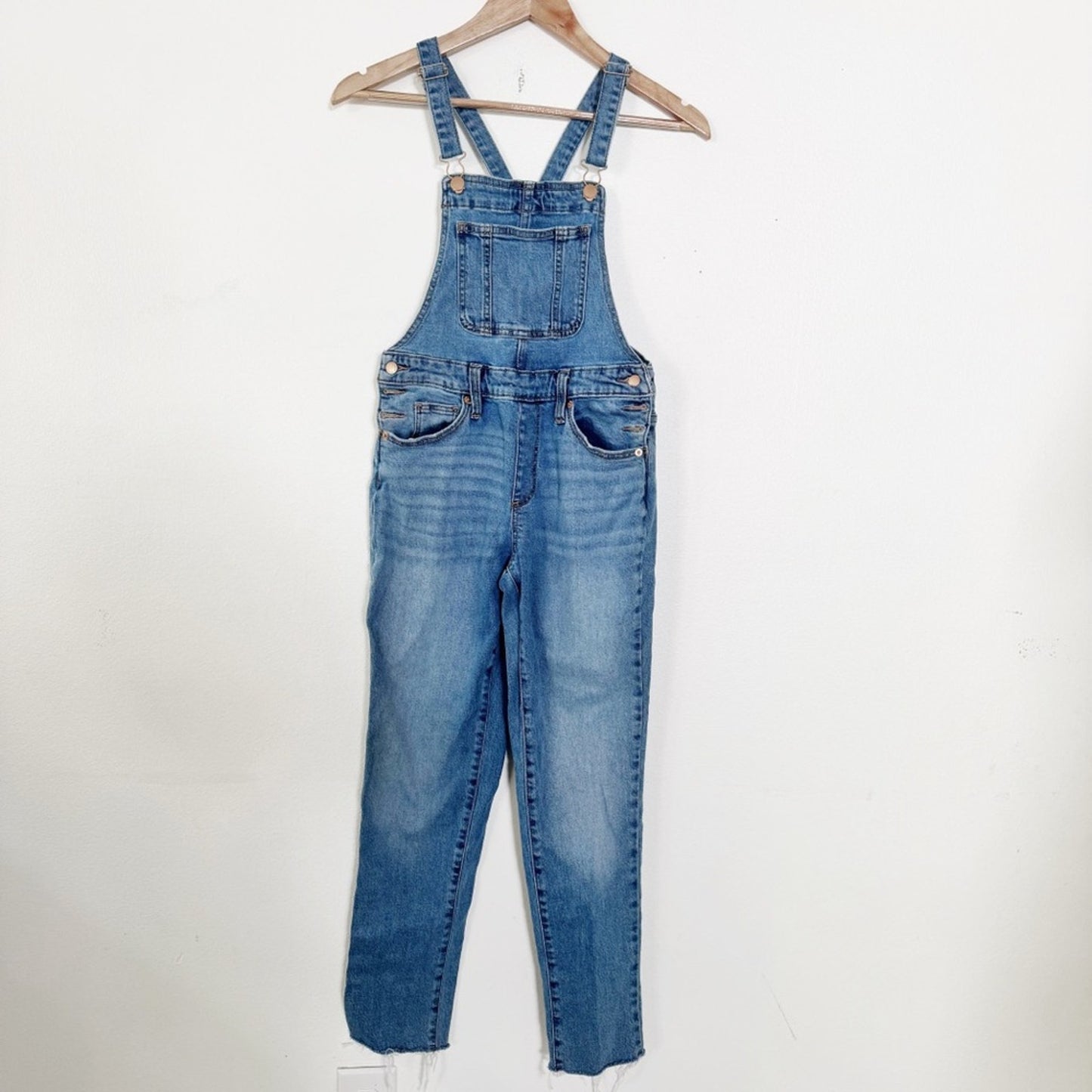 Universal Thread Light Wash Denim Overalls size 00