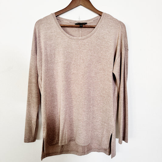 Small oversized | Beige knit long sleeve
Banana republic