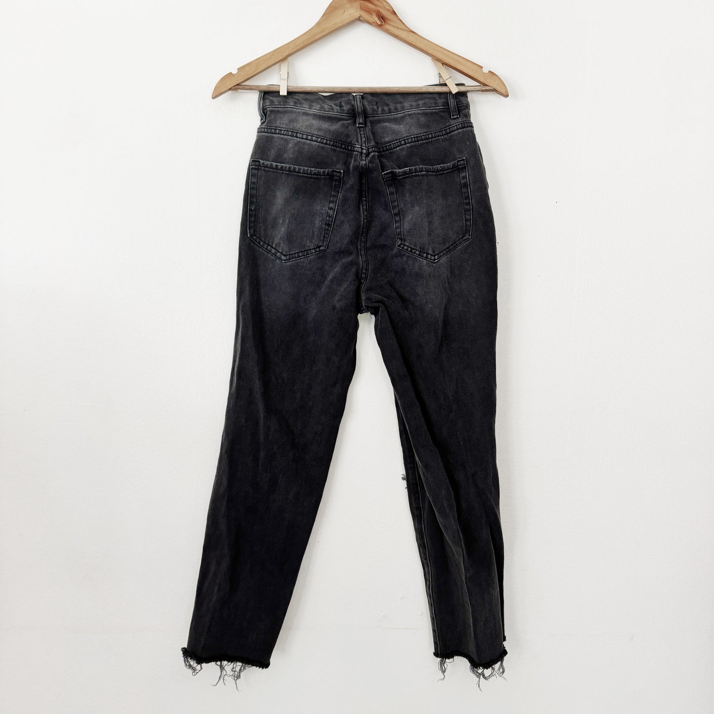 26 | Pacsun black jeans distressed high rise straight