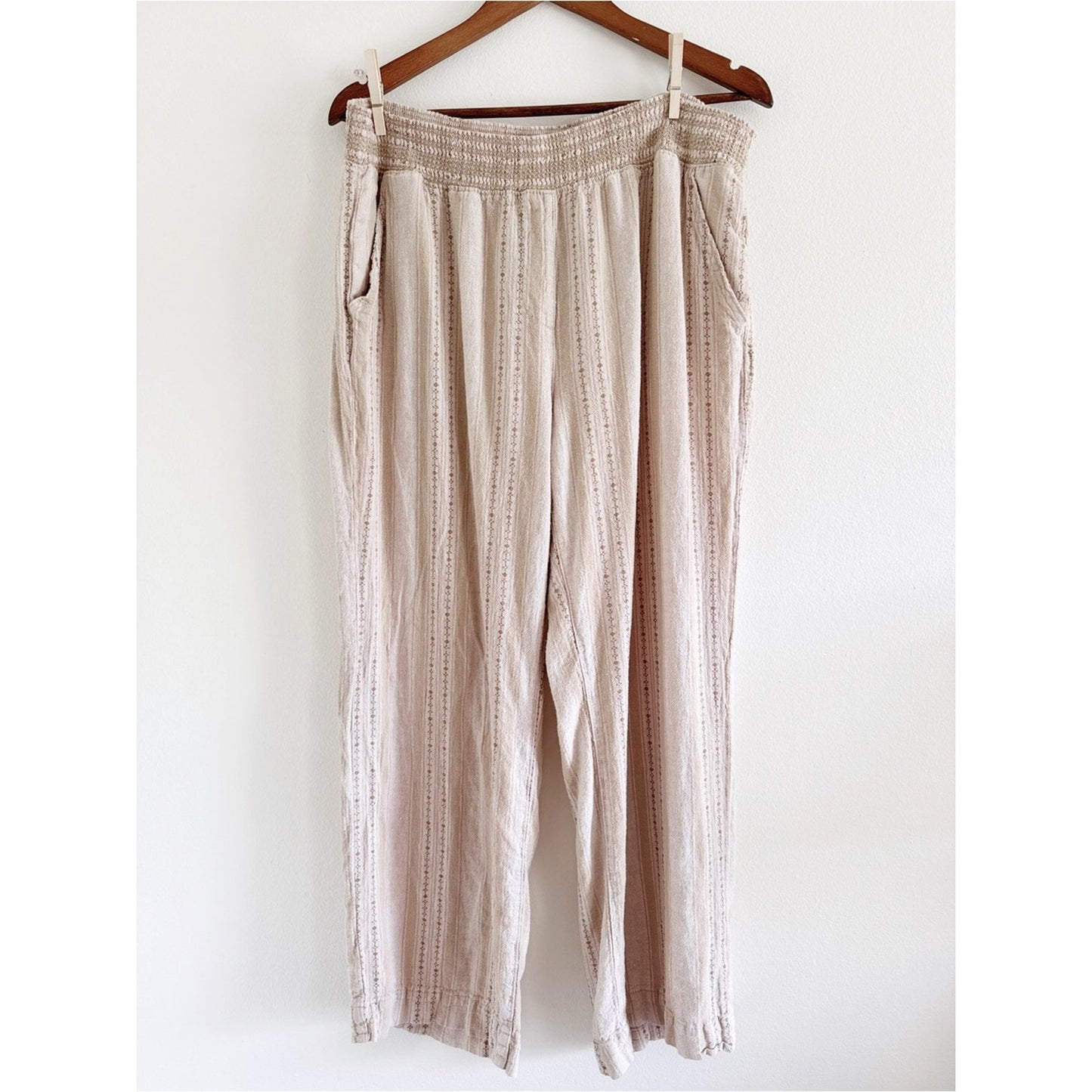 Briggs Light Cream striped Wide-Leg Pull-On Pants XL