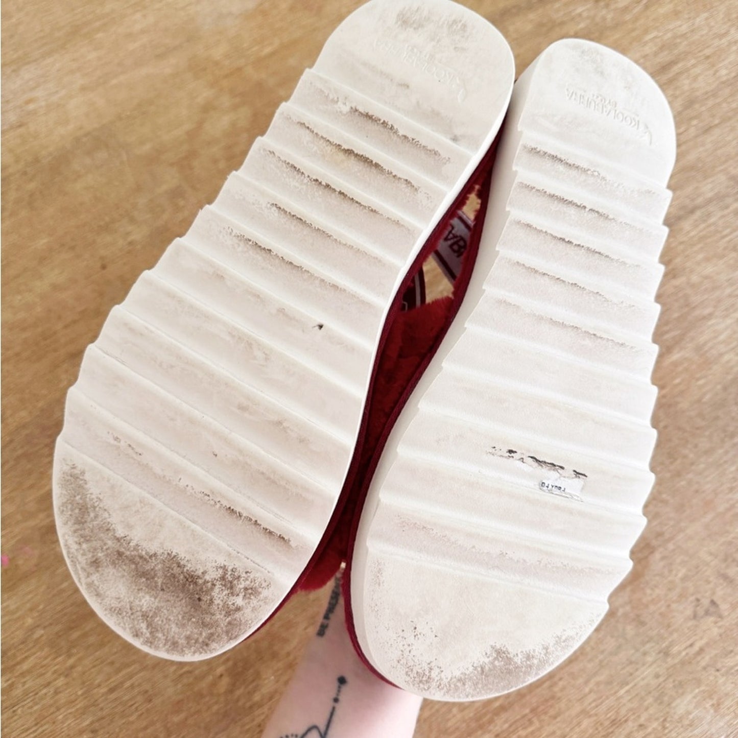Koolaburra Women's Red Plush Slide Sandals women’s 10