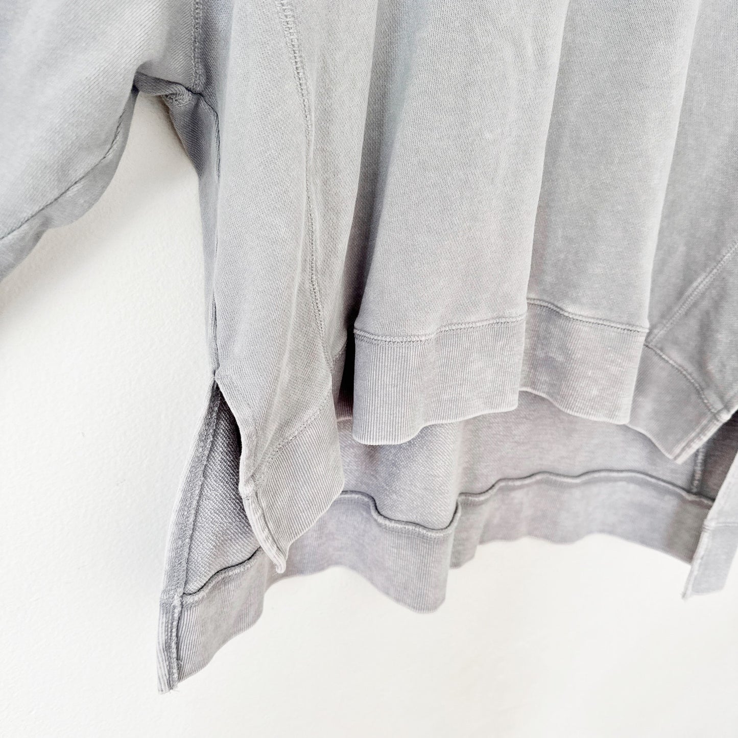 Z Supply grey v-neck oversized sweater small