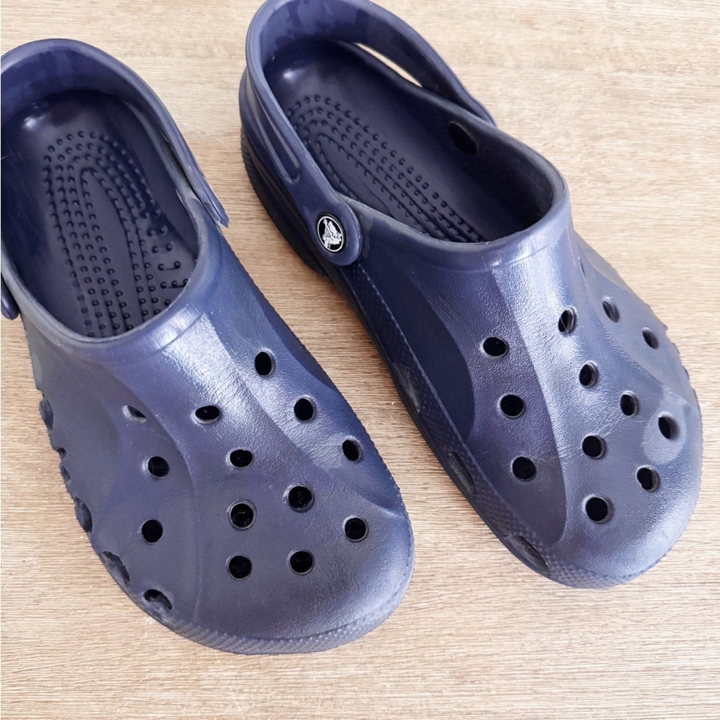 Navy Crocs Baya women’s 7