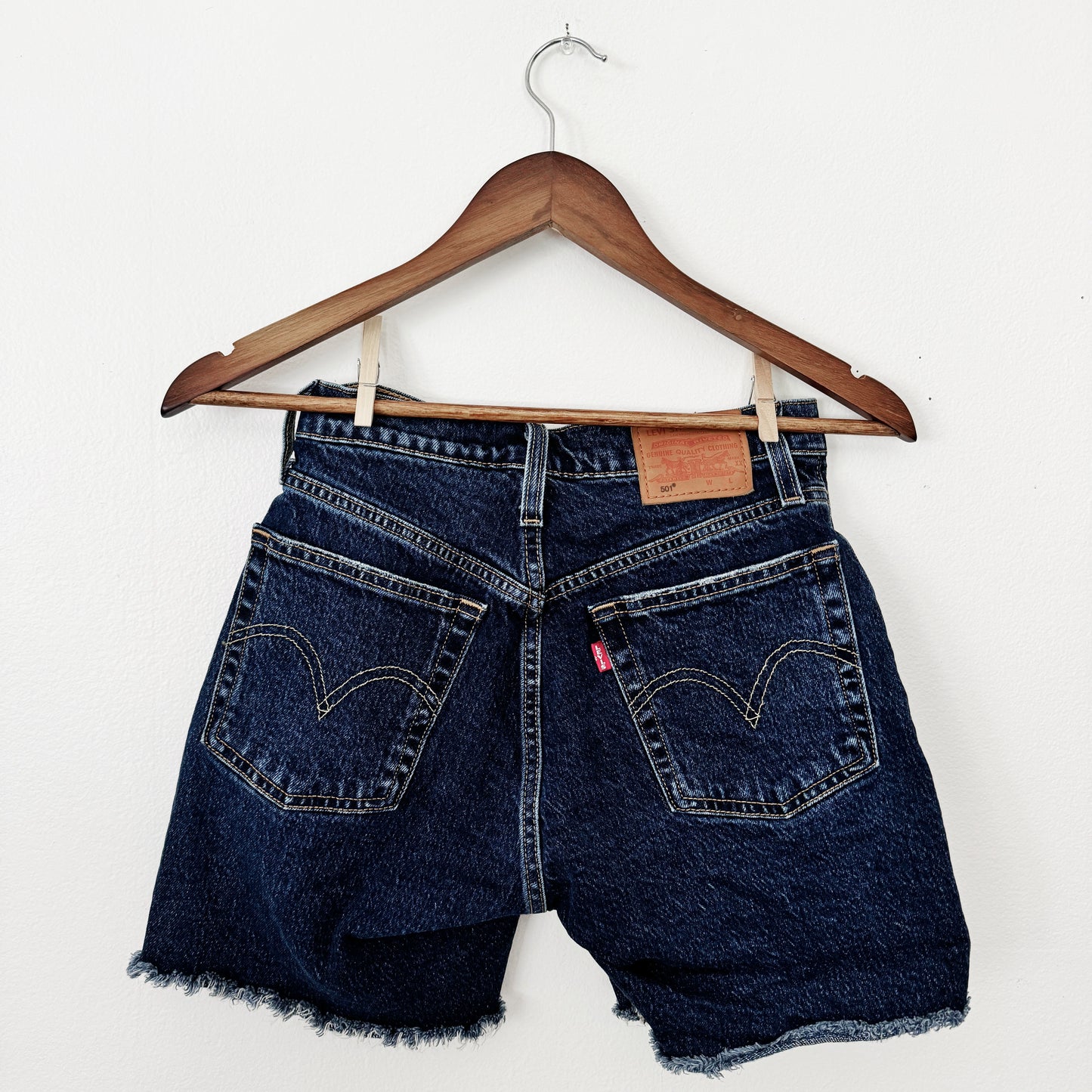 Dark wash Levi 501s