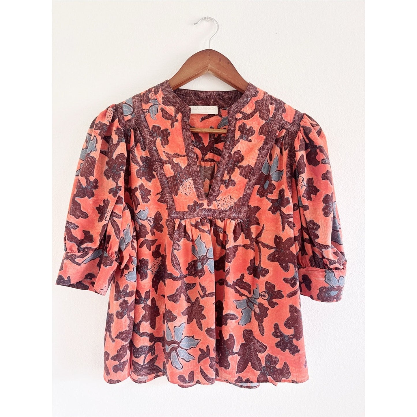 Ulla Johnson 100% silk Coral and Brown Floral Velvet Top size 6