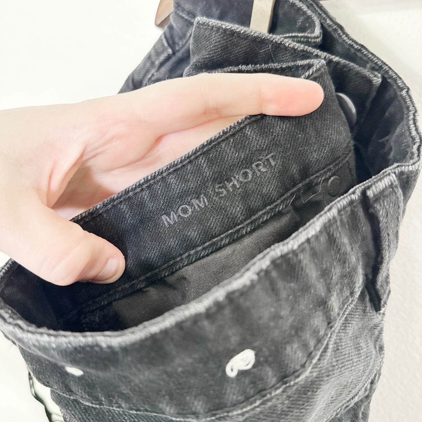 6 | American Eagle black distressed shorts