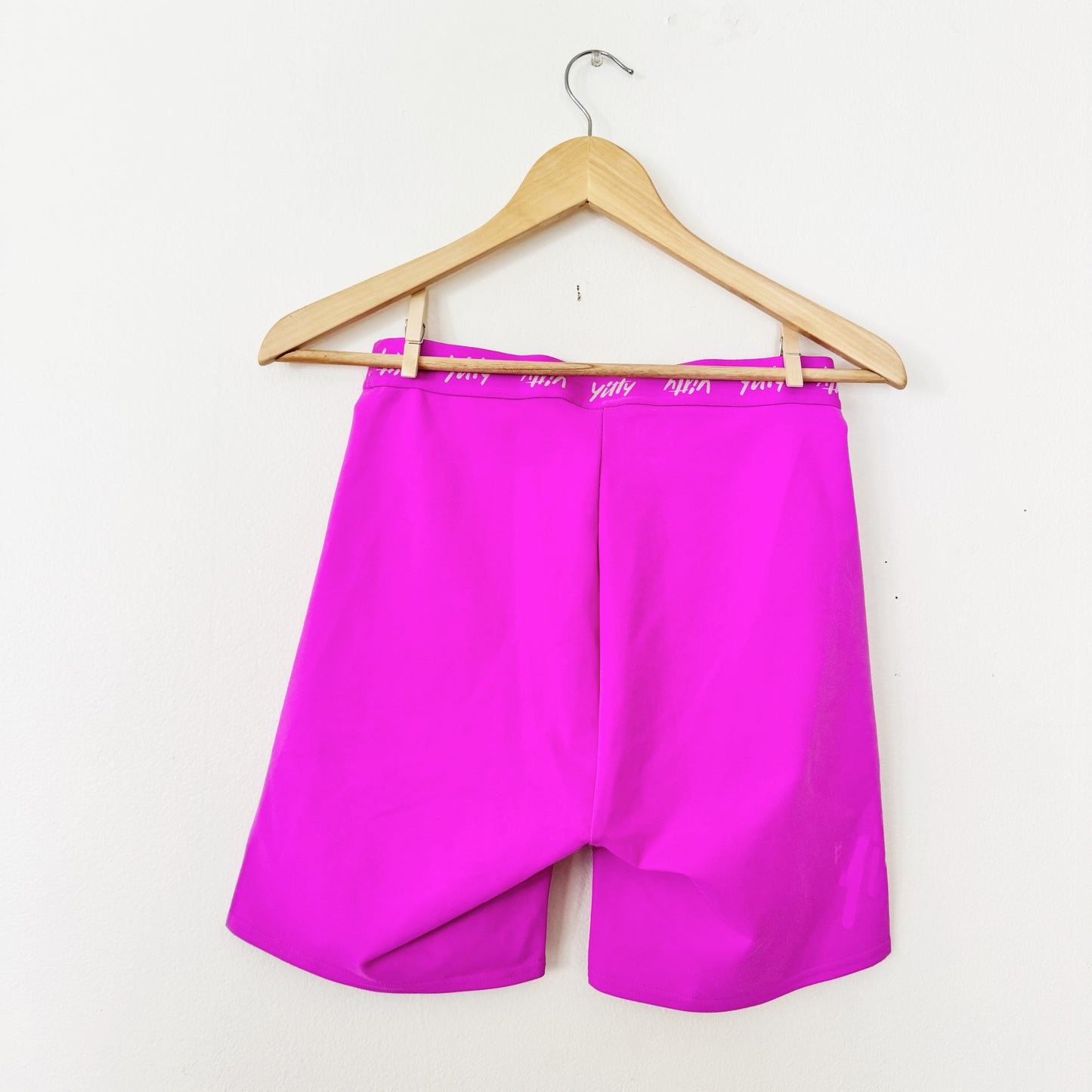 Medium | magenta yitty bikers NWT