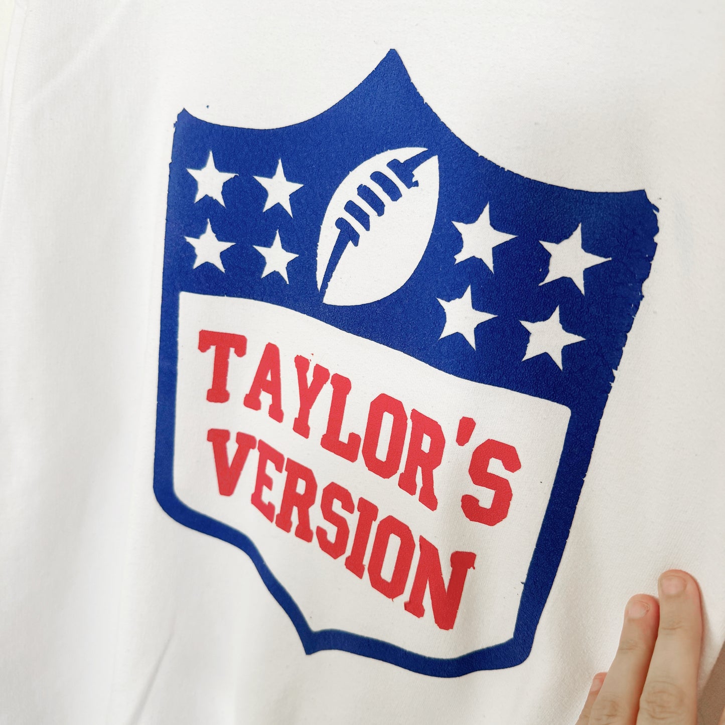 Large | Taylor’s version football pullover Fruit of the loom