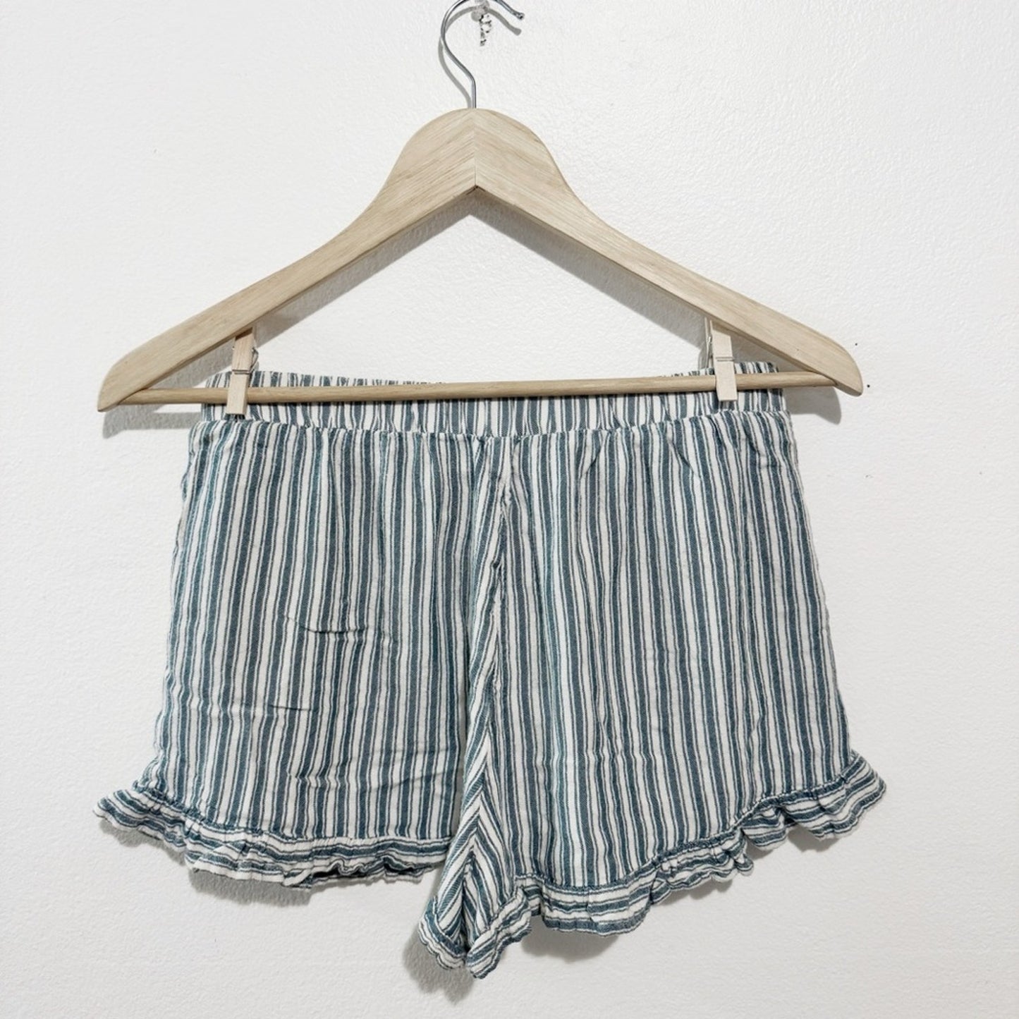 American Eagle Blue and White Striped High-Waist Ruffle Hem Shorts small