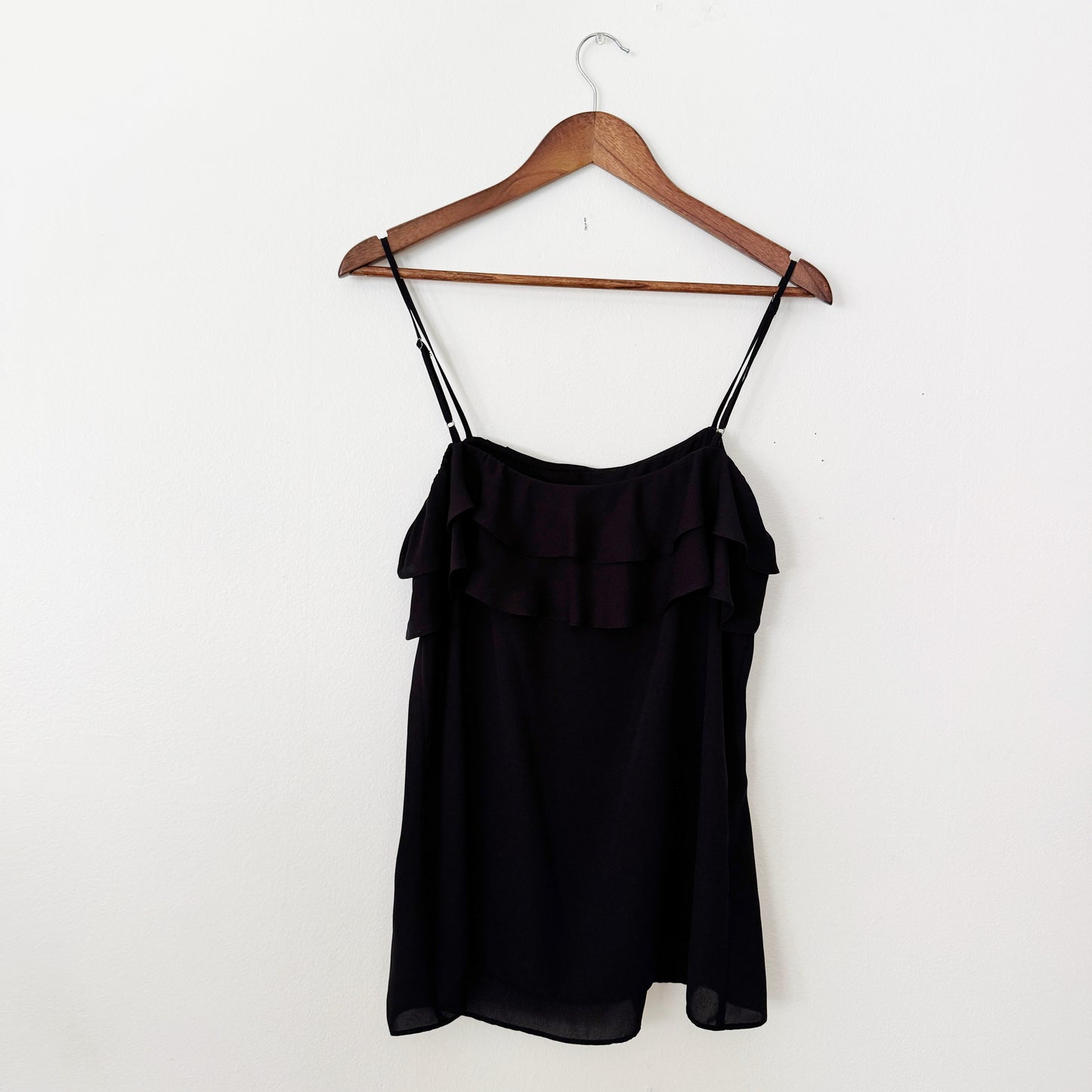 Medium | black chiffon ruffle tank