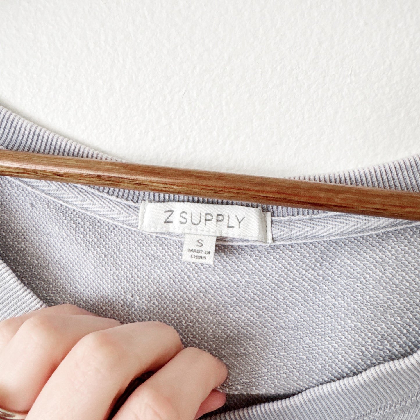 Z Supply grey v-neck oversized sweater small