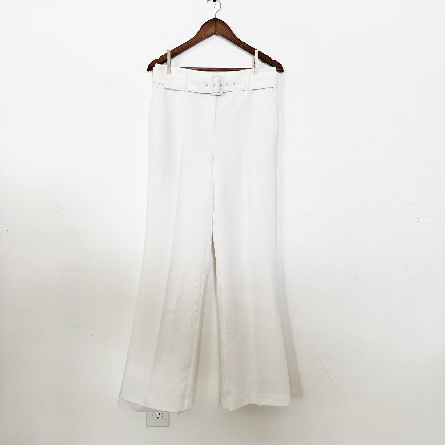 6 | Anne Taylor White corduroy wide leg pants