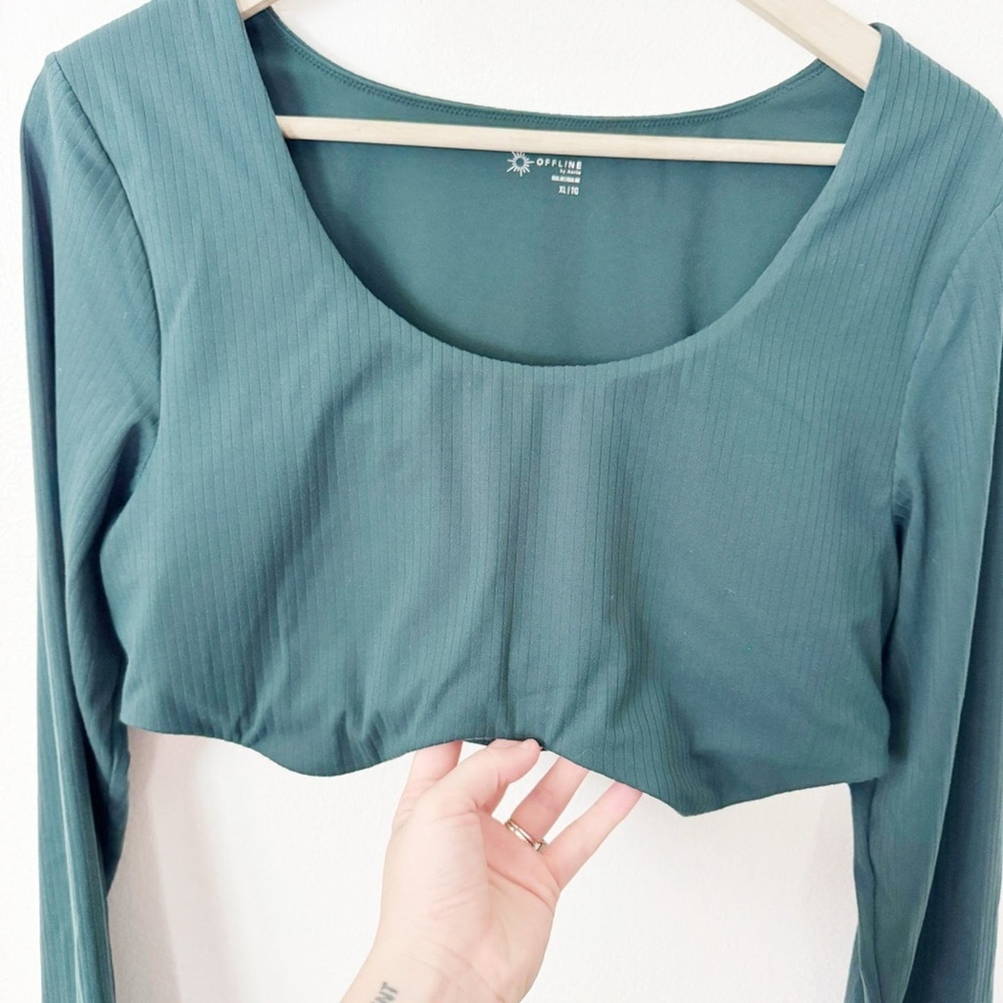 Forest green aerie offline cropped long sleeve XL