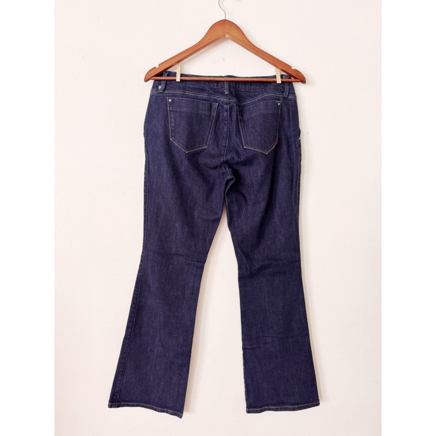Banana Republic urban flared leg Leg Jeans size 6