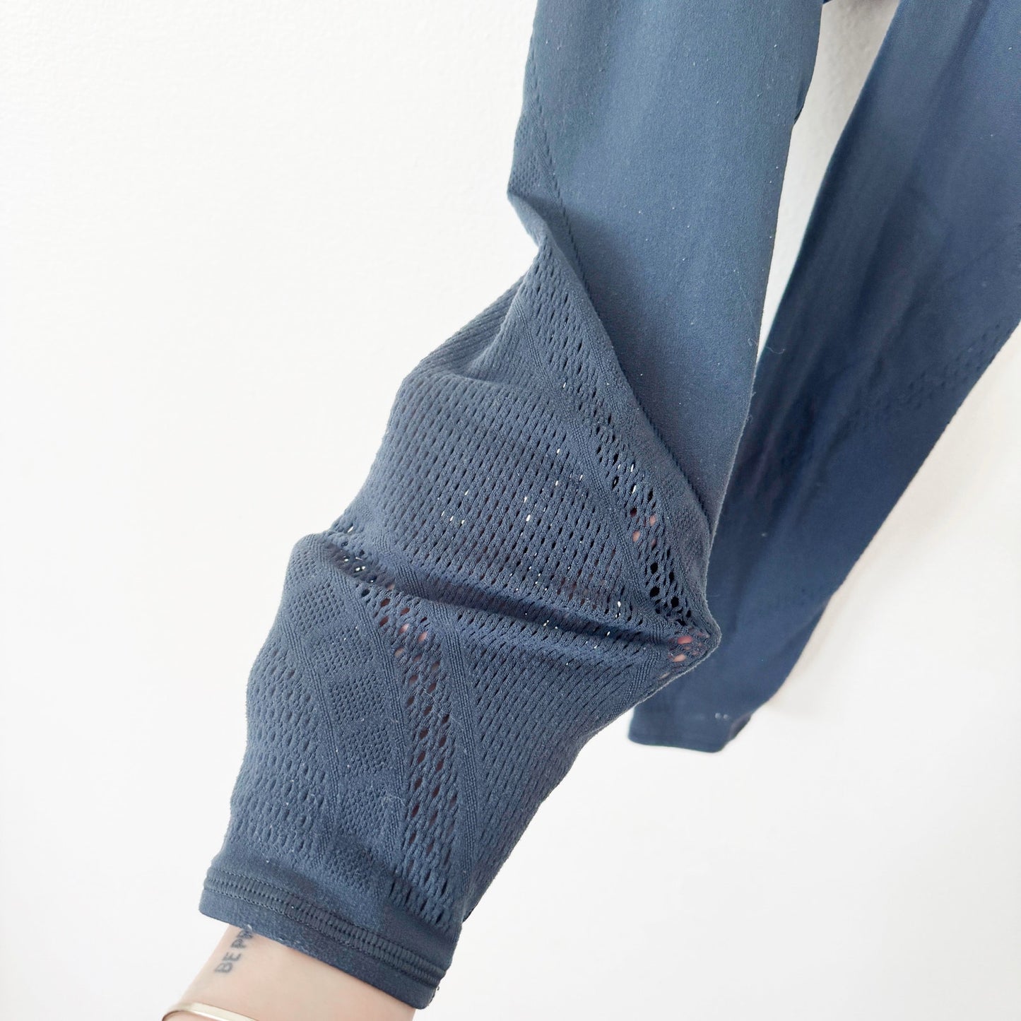 Deep teal Lulu lemon cropped leggings size 2