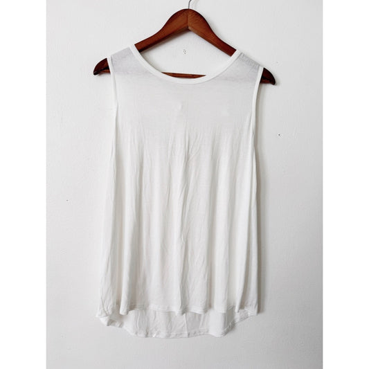 Bibi Women's White Sleeveless Tank Top medium