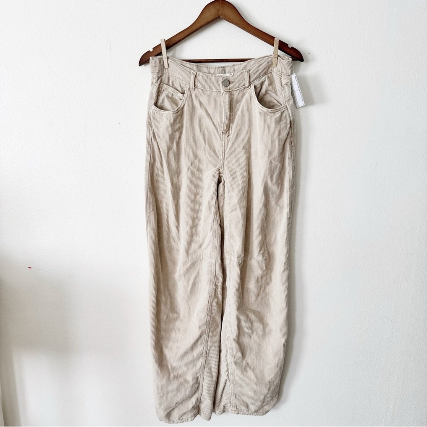 BDG Corduroy Boyfriend Jeans in Beige size 24