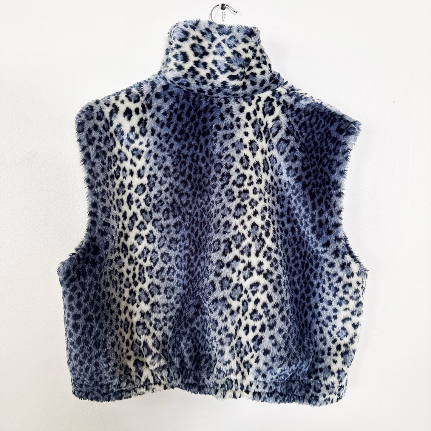 Large | No brand Blue cheetah fuzzy vest