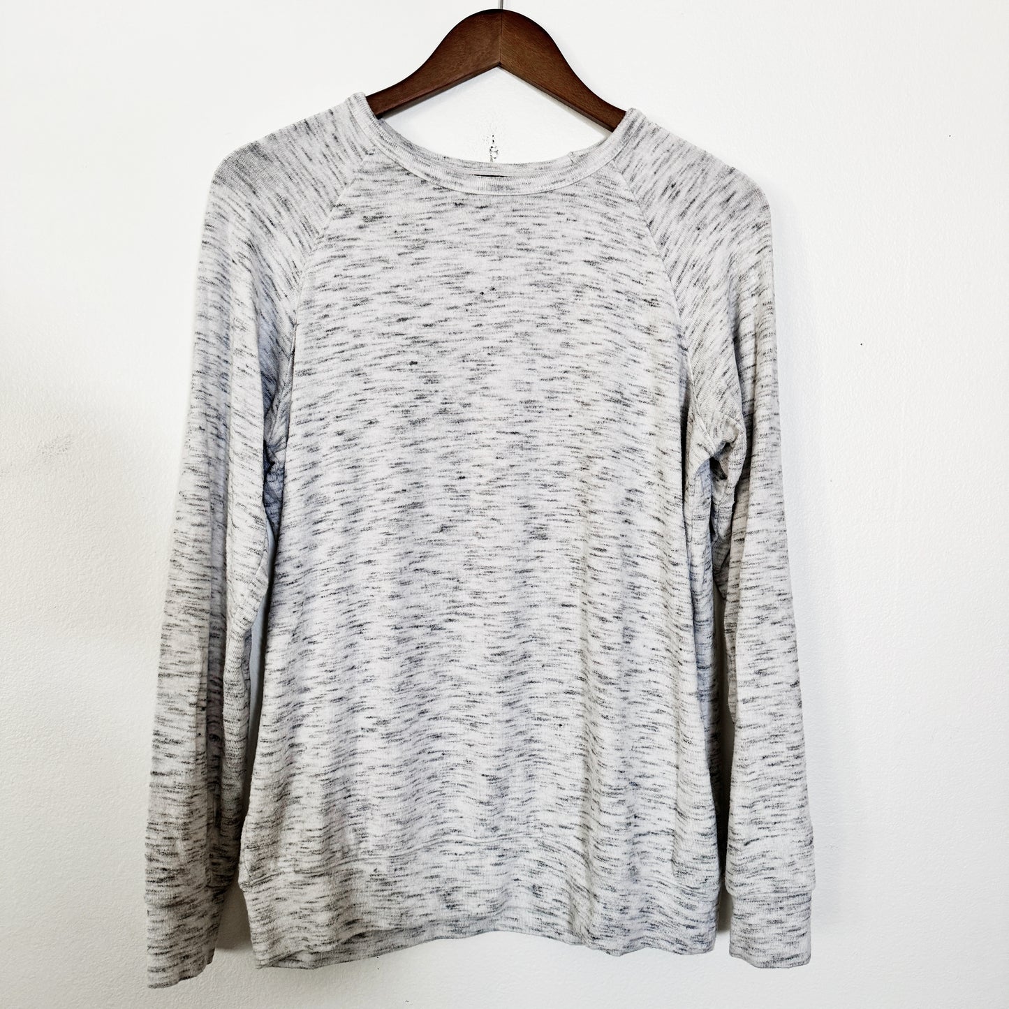 Small | Heathered grey oversized sweater 
David bitton