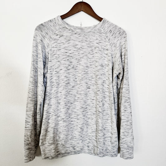 Small | Heathered grey oversized sweater 
David bitton