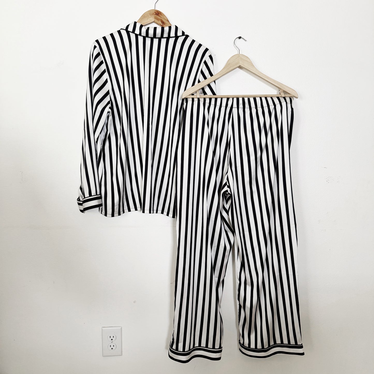 Large | Black and white satin striped pjs By Inc