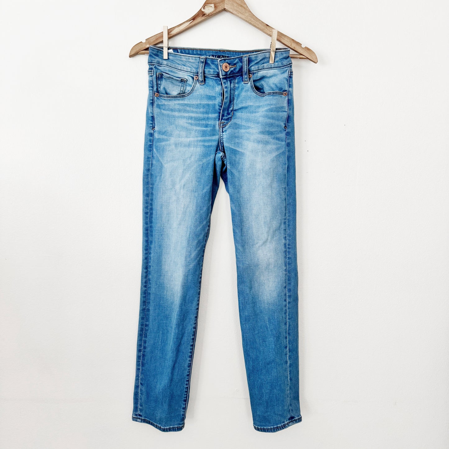 2 | American Eagle super stretch jeans