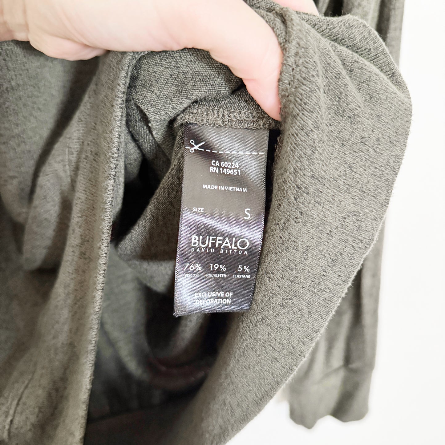 Small | Green knit oversized sweater 
David bitton