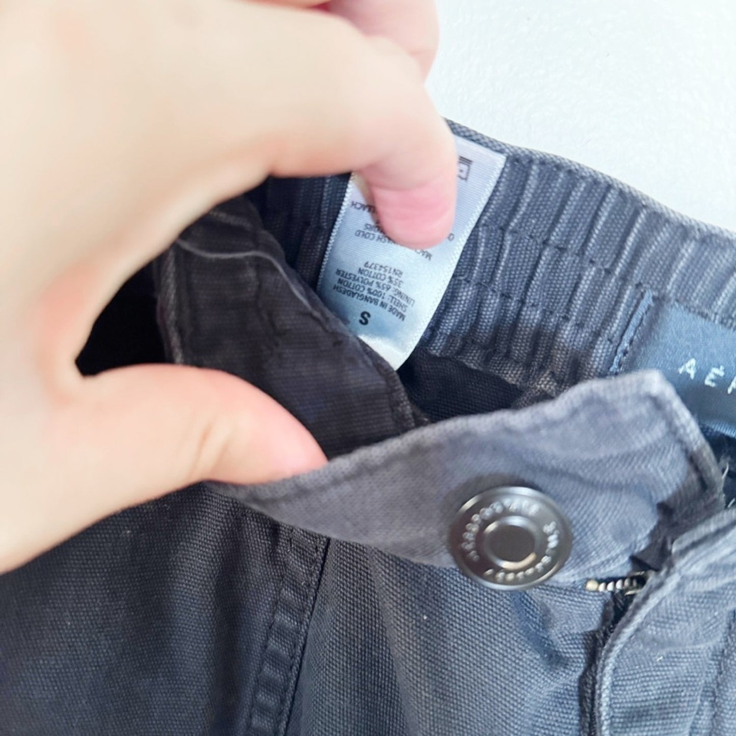 Aeropostale Black Cargo pants small