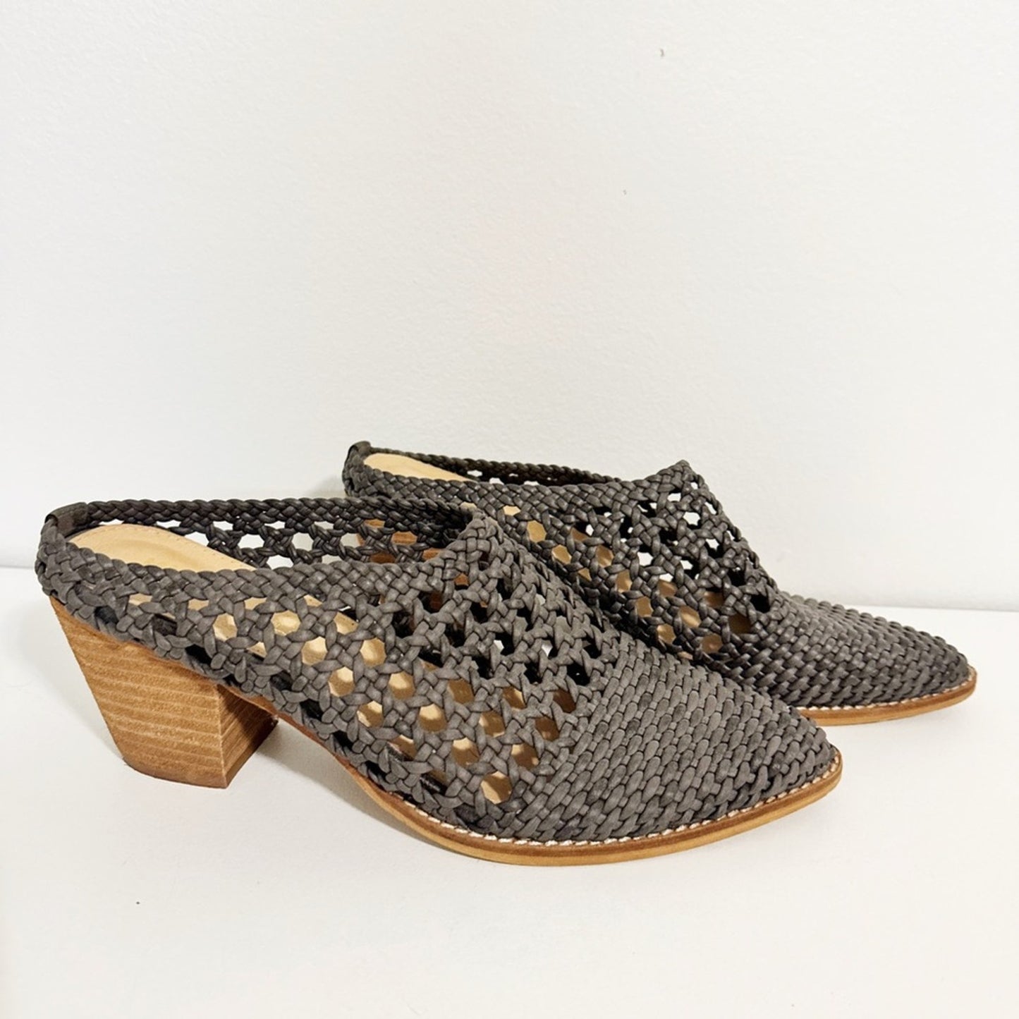 Mimi chunky heel mules women’s 10