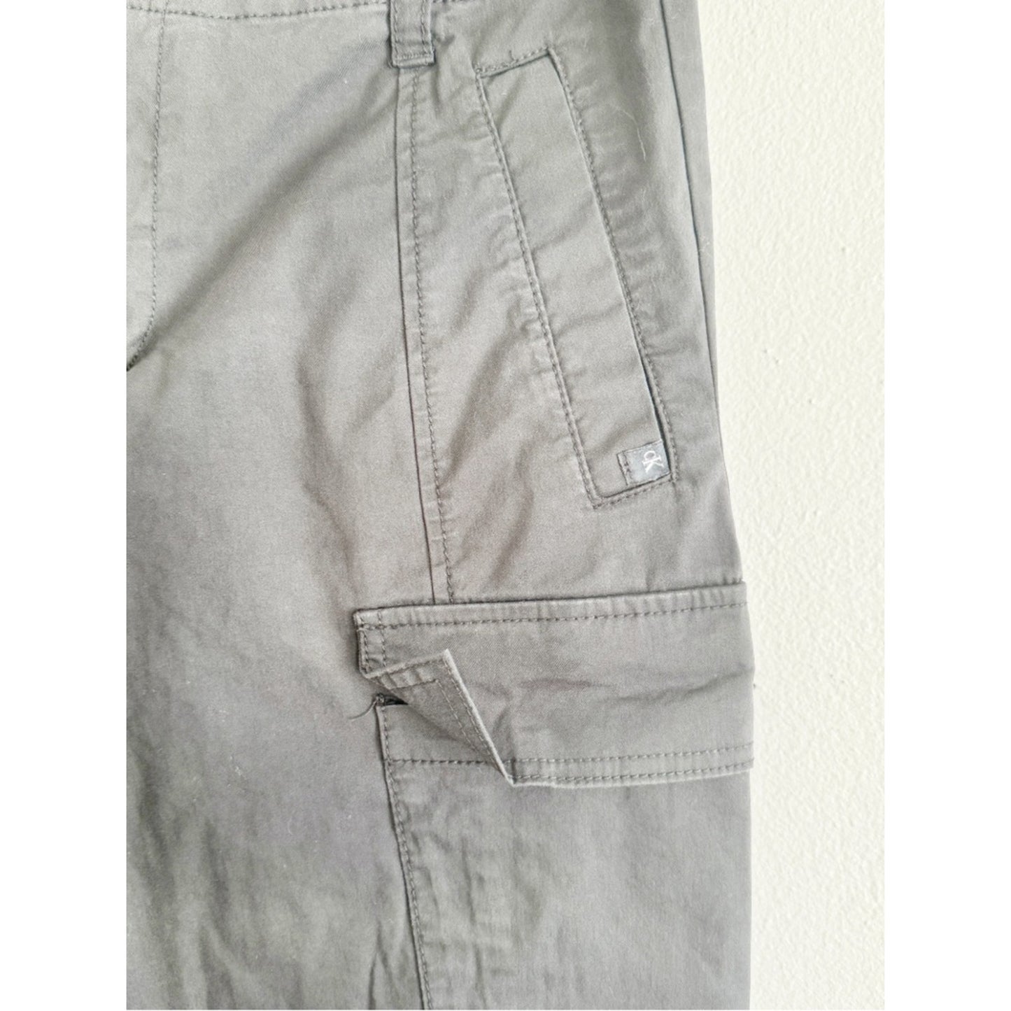 Calvin Klein Jeans Black Cargo Pants - Utility Style size 4