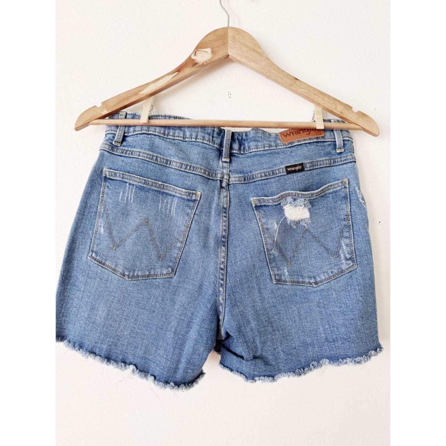 Wrangler Distressed Denim Jean Shorts - Blue size 10