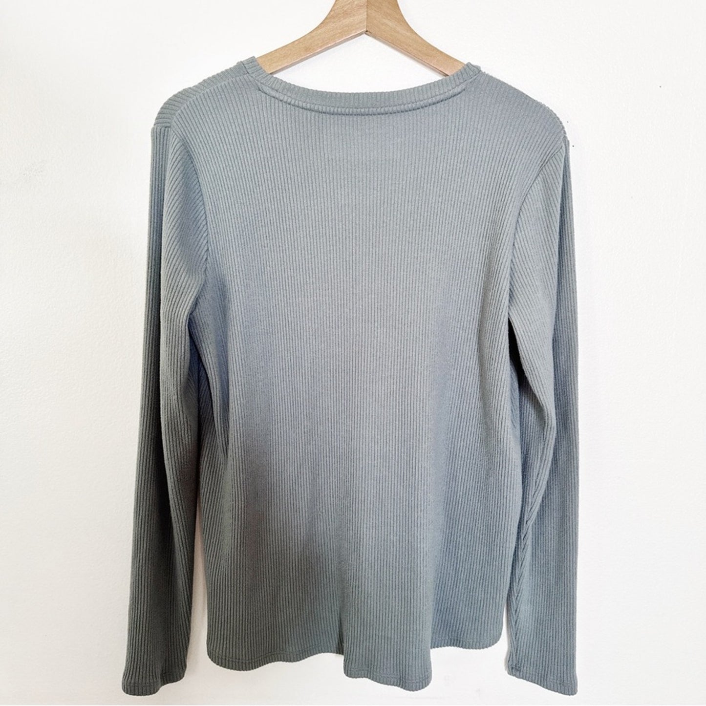 American Eagle Light Sage Ribbed Long Sleeve Top medium