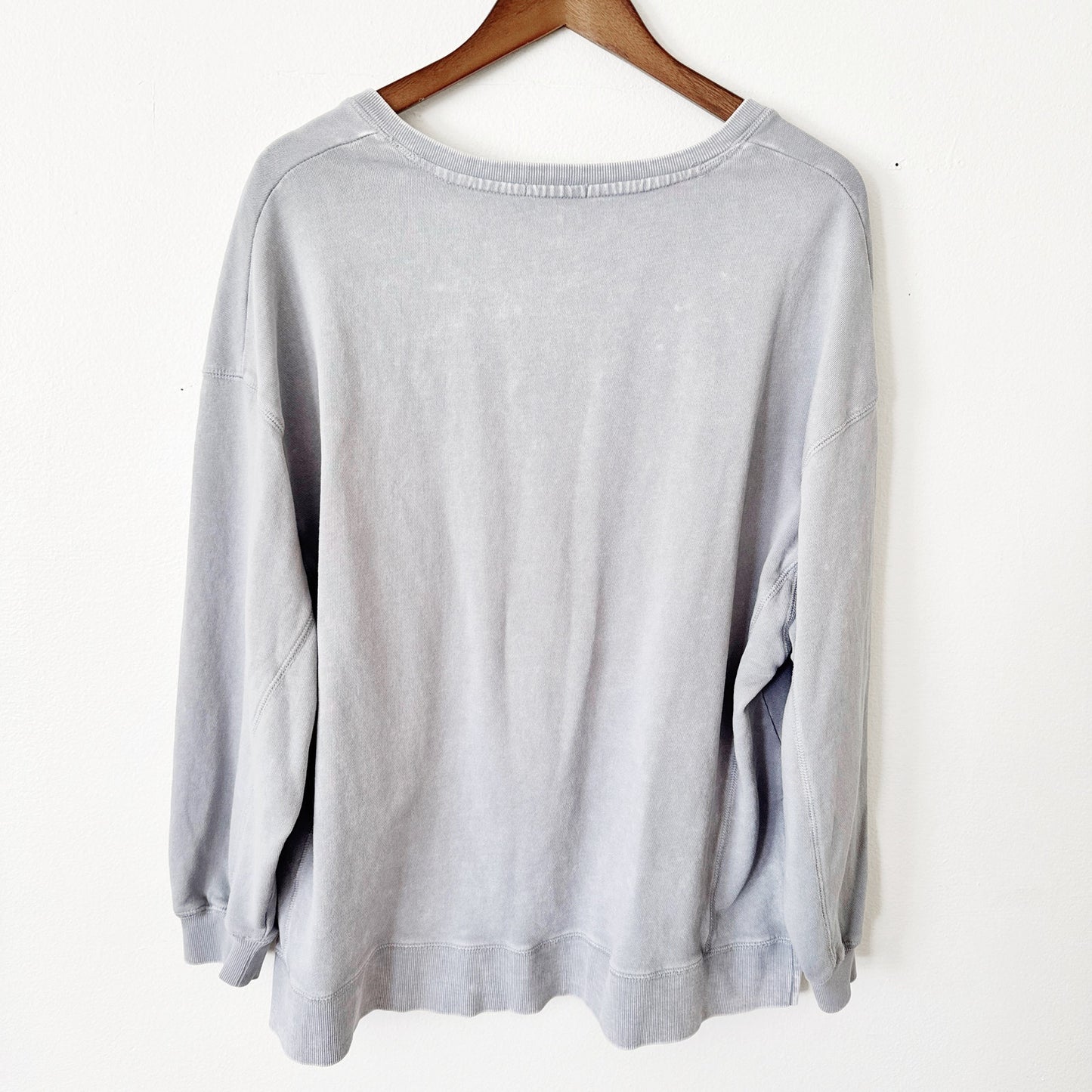 Z Supply grey v-neck oversized sweater small