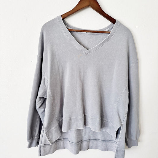 Z Supply grey v-neck oversized sweater small