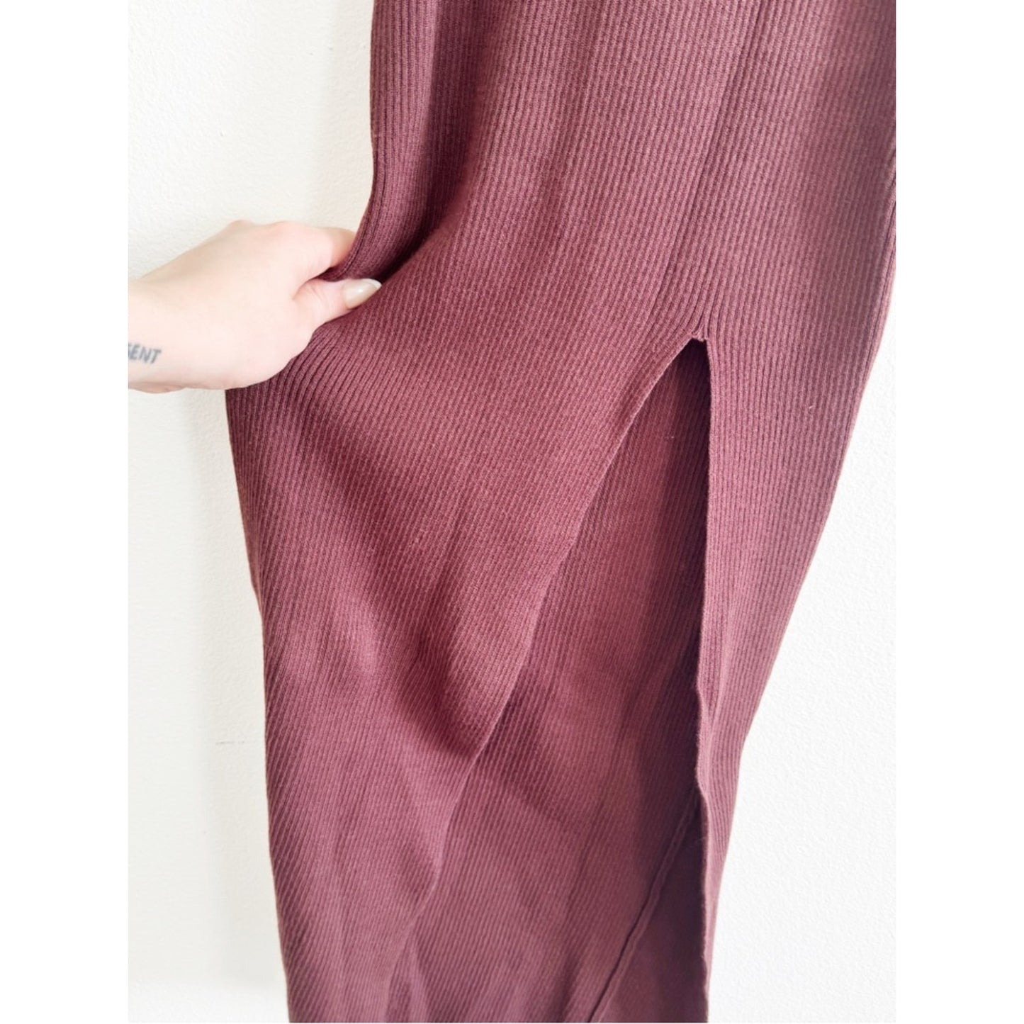 Windsor Brown Sleeveless Knit Turtleneck midi dress large