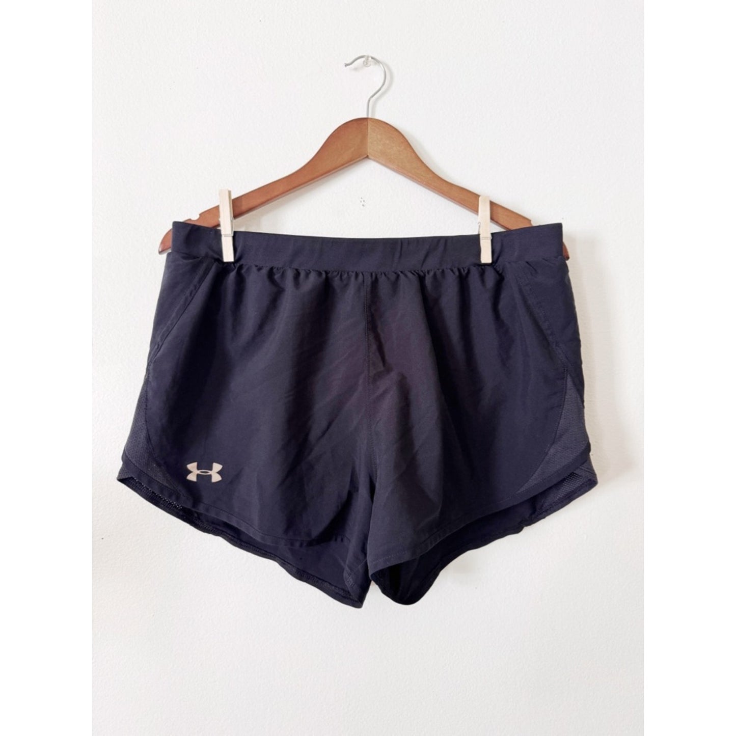 Under armour Women's Black Athletic Running Shorts large