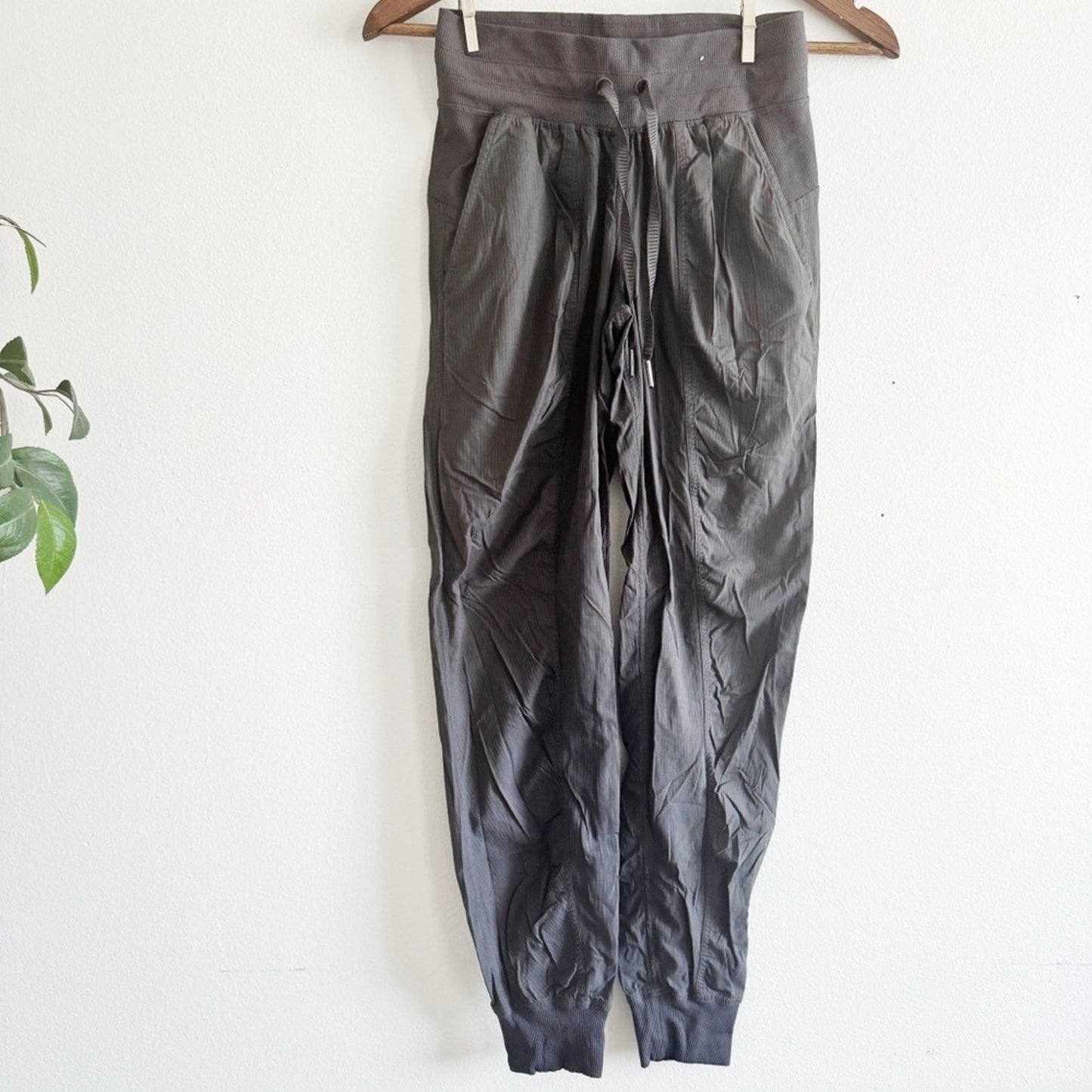 Lululemon grey running pants 0